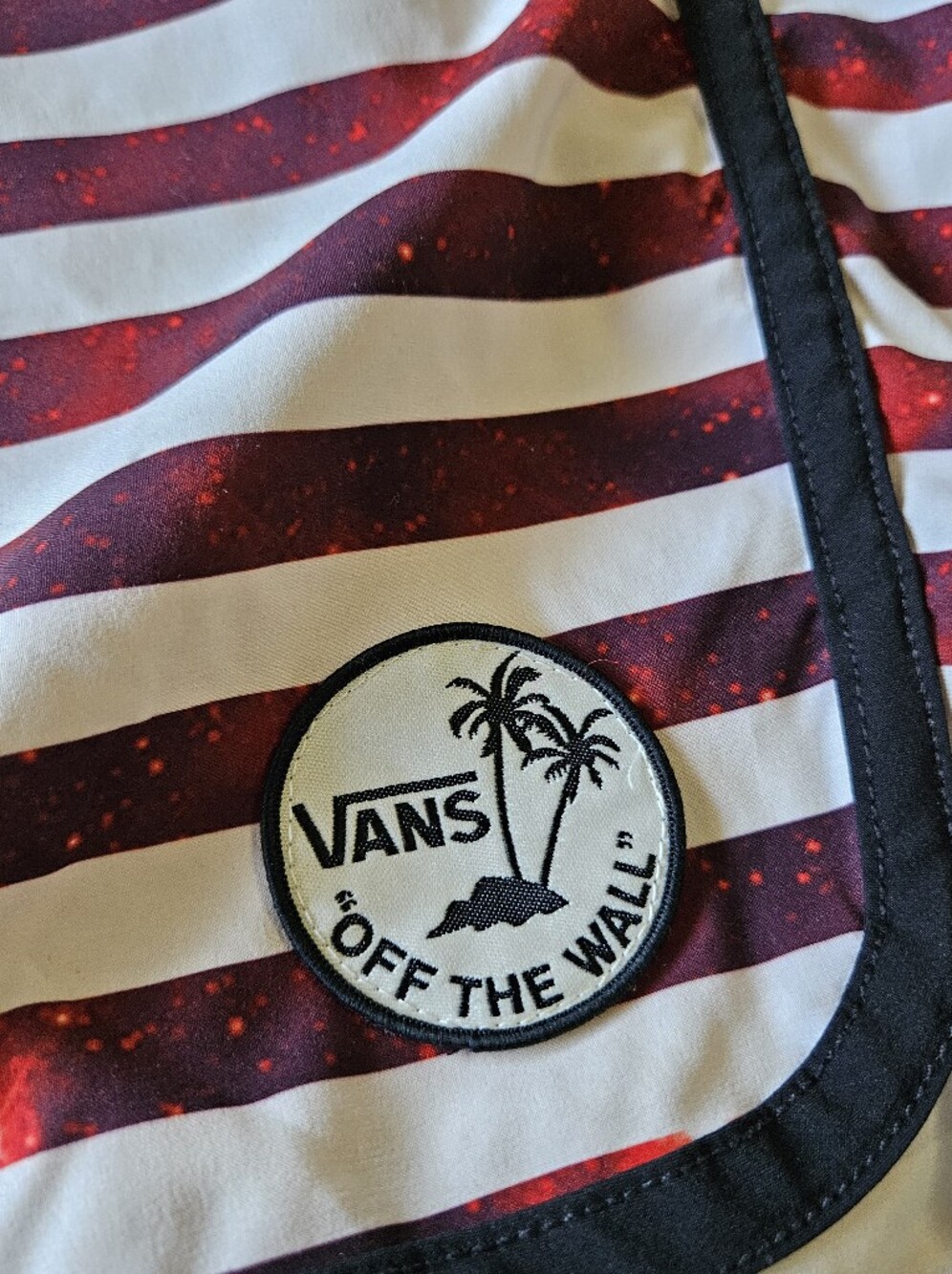 Vans Off The Wall Mixed Scallop Americana Galaxy Board Shorts Men's - Size 34 - Picture 2 of 10